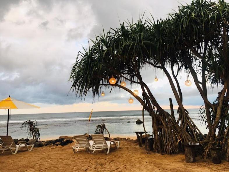 Shima Guni Beach Club Hotel 마타라 외부 사진