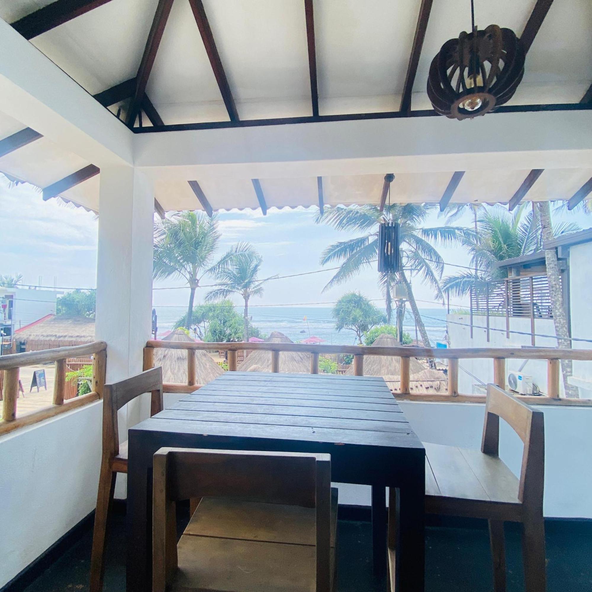 Shima Guni Beach Club Hotel 마타라 객실 사진